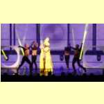 entertain18226.jpg